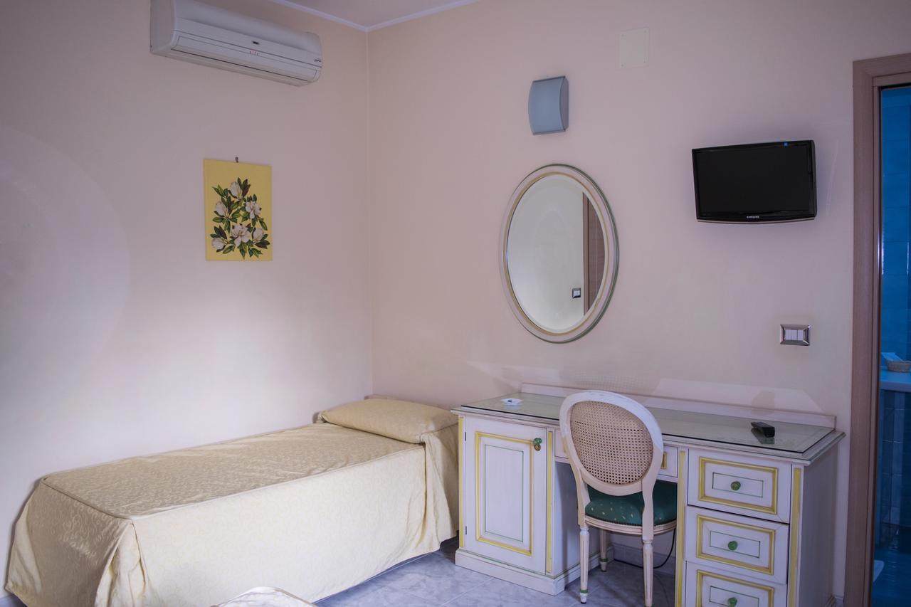Hotel Ginevra Poggiomarino Kültér fotó